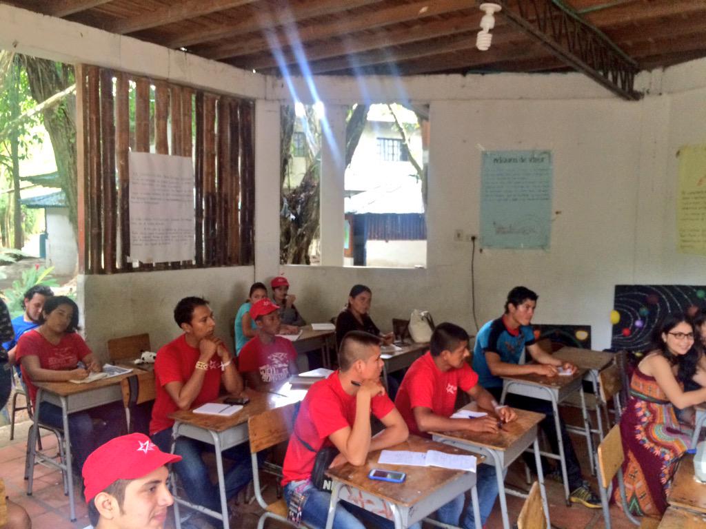 JRCAQUETA's tweet photo. Panel de educación.
@JuvREBELDE @GustavoPineda21 @CristianHurtMP @PrensaRural @ELGOLDEND @OmarM_J @SaraToumate http://t.co/mO1sxaea71