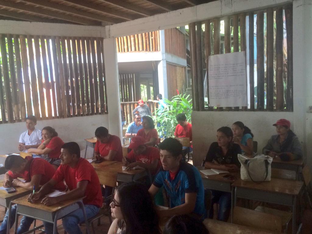 JRCAQUETA's tweet photo. 2da jornada: Escuela de formación política. http://t.co/zoO5KR5caZ
