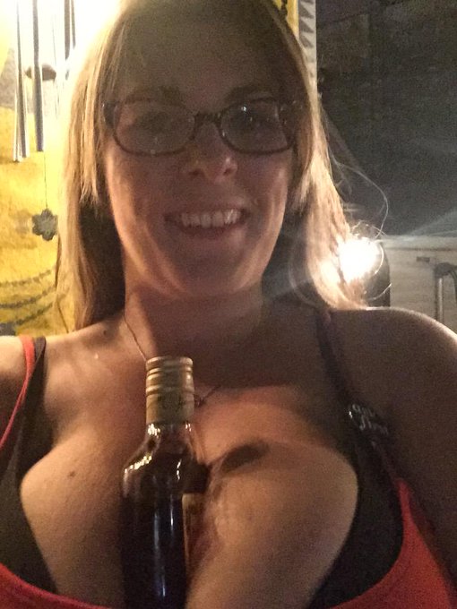 Who needs a cup holder? http://t.co/IHgkmIeyk4<a href="/tag/lovense"class="tags"><span>#lovense</span></a>