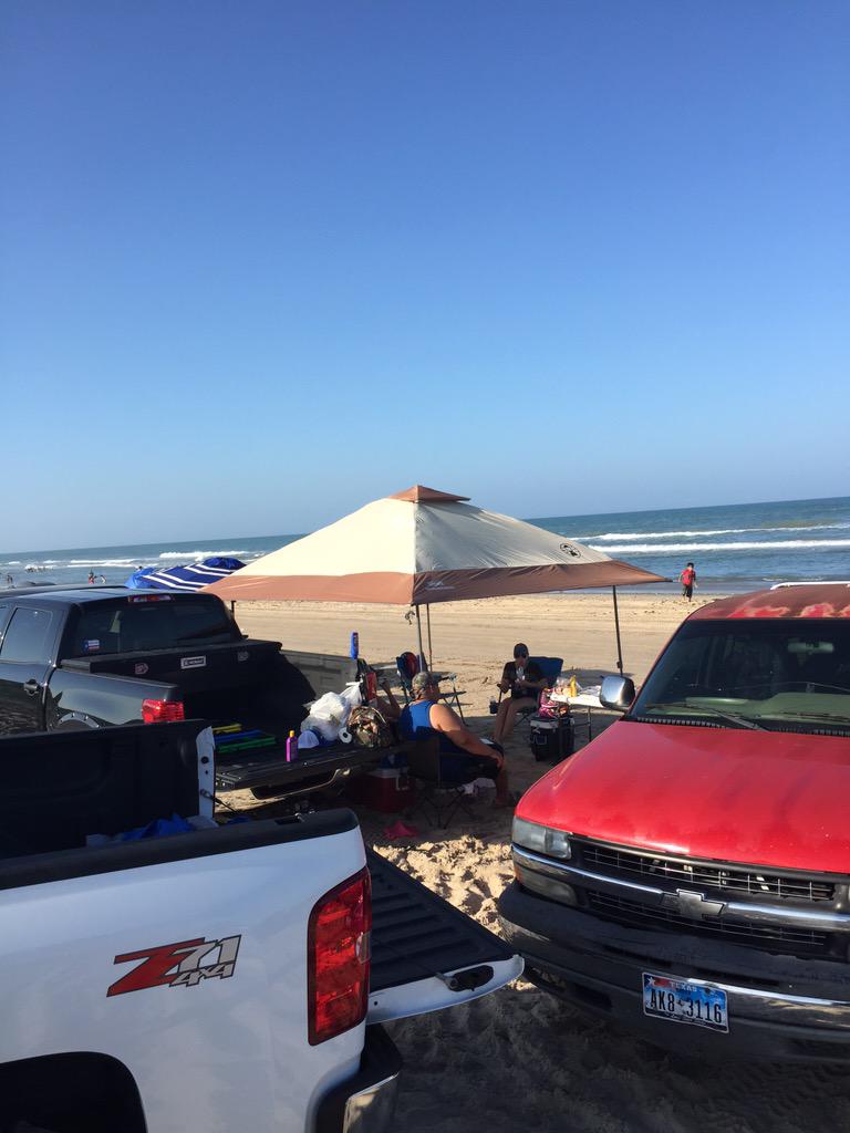 chrismled's tweet photo. Beautiful day at the beach #SPIBeach http://t.co/udBsv25kbU