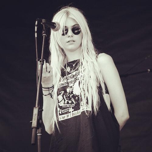 Happy birthday taylor momsen   