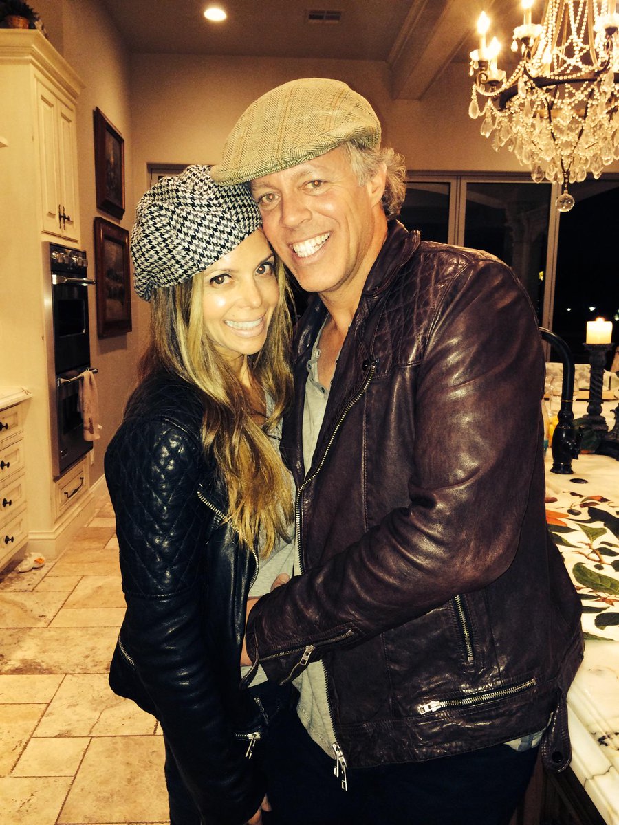 Scott_Yancey's tweet image. #HatParty Sometimes you just feel like a hat. #FlippingVegas #GoliathCompany