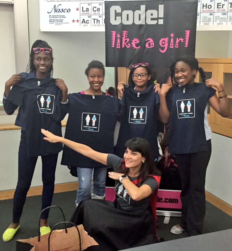 axosoft's tweet image. #ItWasNeverADress winners at #BGCProjectHumanity #BGCHackathon @BlackGirlsCode  great job girls!!