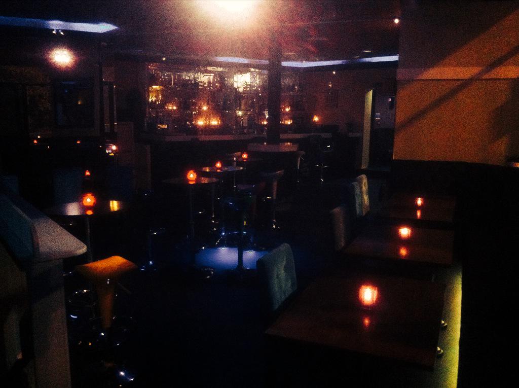KhaoSanBar's tweet photo. Embrace the Sunday with a relaxed atmosphere and a drink of course! Maybe even some Thai snacks.. #NewBriggate #Leeds http://t.co/j6AZuZAZ8s