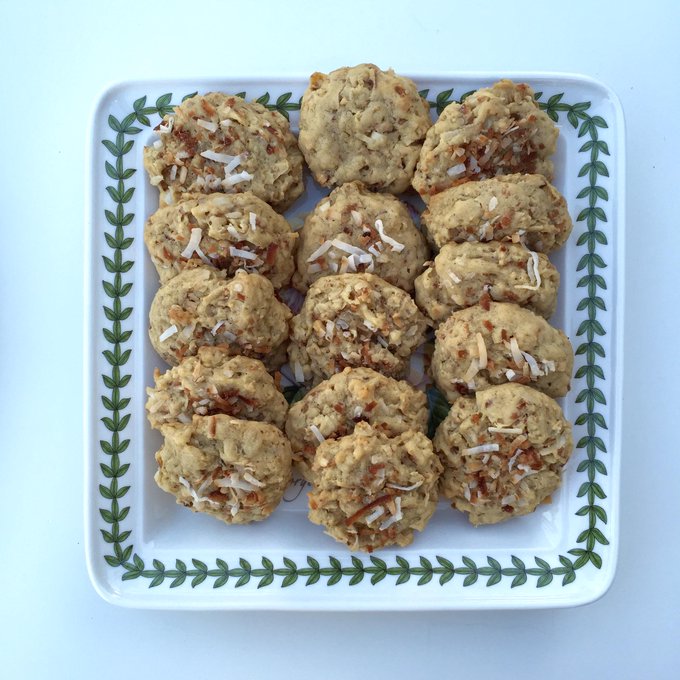 Want to make these cookies?  Recipe is up on the food blog here:  http://t.co/SpW1te6cC5 http://t.co<a href="/tag/mvsales"class="tags"><span>#mvsales</span></a>