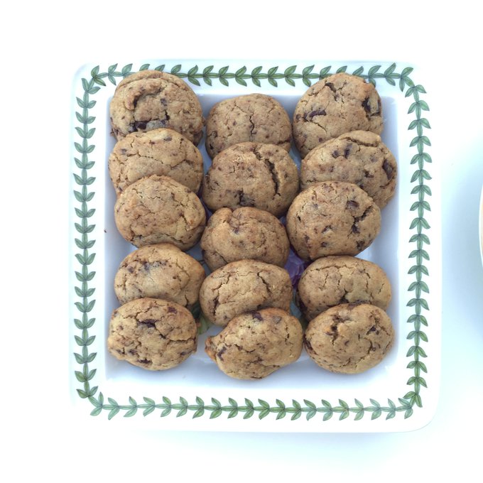 I made cookies for faceholes.  Here's the recipe for Dark Chocolate Peanut Butter cookies: http://t.co/rEcLPJq4rJ<a href="/tag/mvsales"class="tags"><span>#mvsales</span></a>