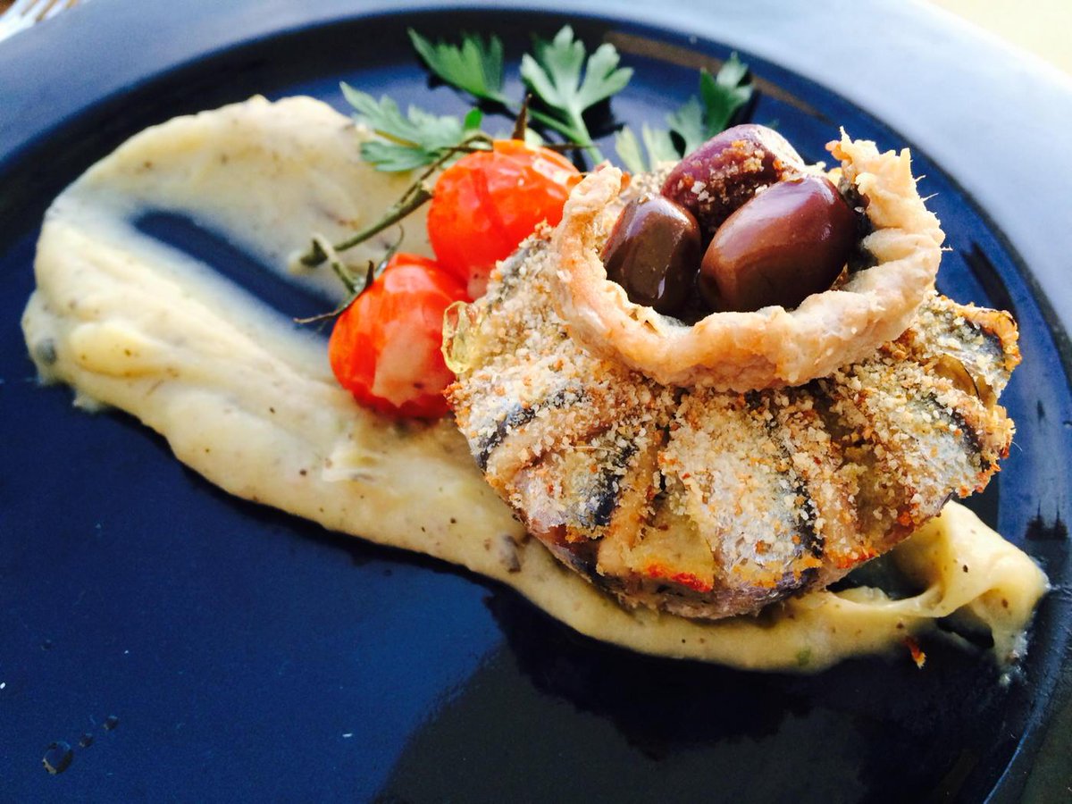 FedRicci's tweet photo. Timballo di alici della Gorgona alla Persiana di Livorno http://t.co/5o8Nq0XggA