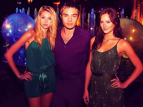 Happy Birthday Taylor Momsen!   I love the pic of Taylor with Ed Westwick and Leighton Meester 