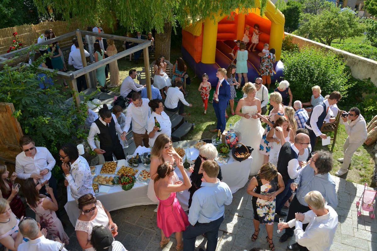 ChaletBriancon's tweet photo. Had a great wedding here @ChaletBriancon. Much fun had all round. http://t.co/KNDjyv4oWl