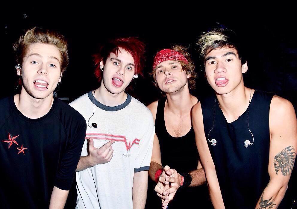 ToriAOfficial's tweet image. “@5SOSFamUpdater: reply to this tweet with your favourite 5SOS picture and add #MTVHottest 5SOS!”