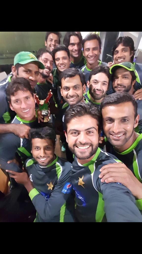 MHafeez22's tweet image. Alahm du Lillah..This MOS belongs 2 all of us as we played for a GOAL &amp;amp; we all achieved it under pressure.👏👏👏👏👍👍👍👍