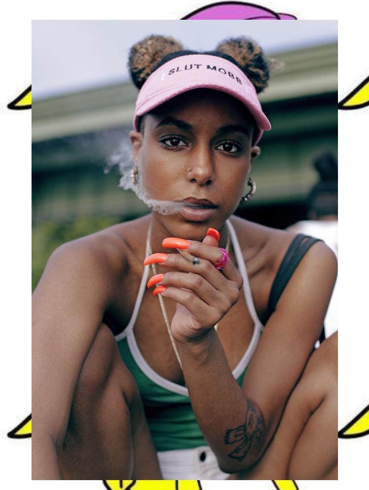 LAgOONyChONgA's tweet photo. COP NEW #SLUTMOBB SUN VISORS AT http://t.co/czHNEJQVat $25 β¨β¨πΊβ¨β¨ http://t.co/mx5wv86n1C