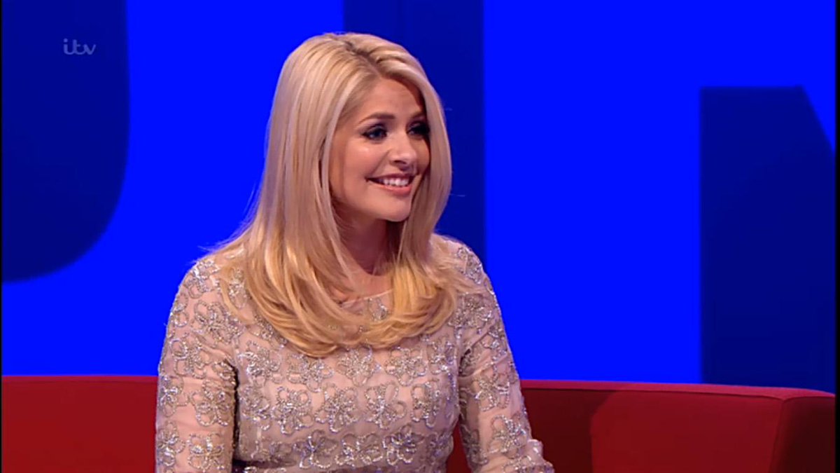 Love Holly Willoughby tweet media