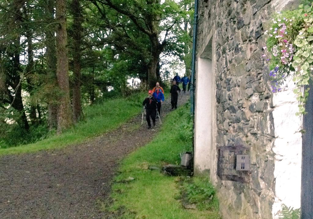 KimTillyer's tweet photo. #TimMosedale just ran past the house.what a star, sponsor him now! @timmosedale #Nepal #Charity #Endurance #Keswick http://t.co/yTbOBs3zp0