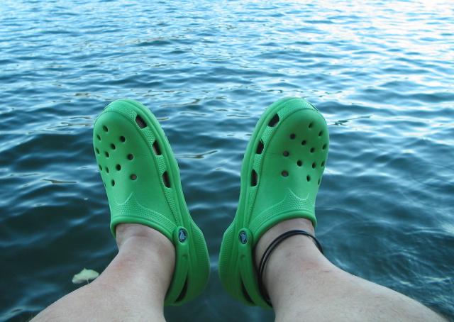 crocs for backpacking