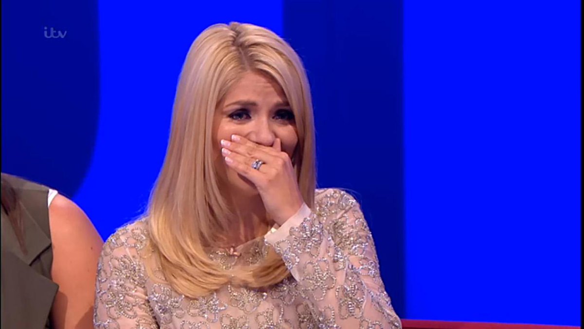 Love Holly Willoughby tweet media