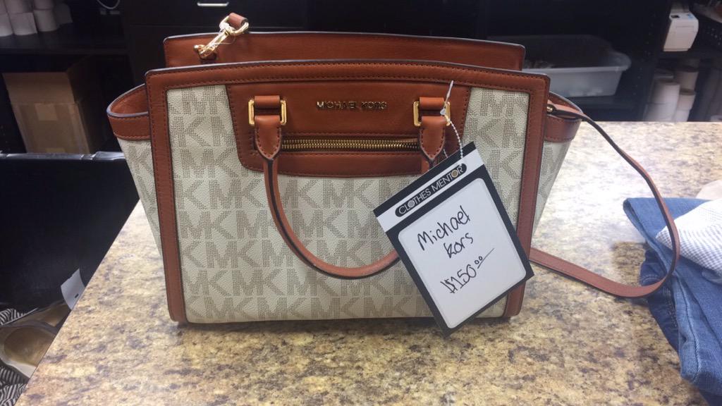 Clothes Mentor  (@cmsylaniaohio) on Twitter photo 