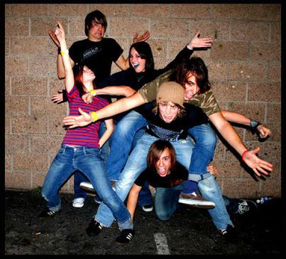 paramorebrasil's tweet photo. #10YearsOfAllWeKnowIsFalling ❤ http://t.co/a4tjXrAoWI