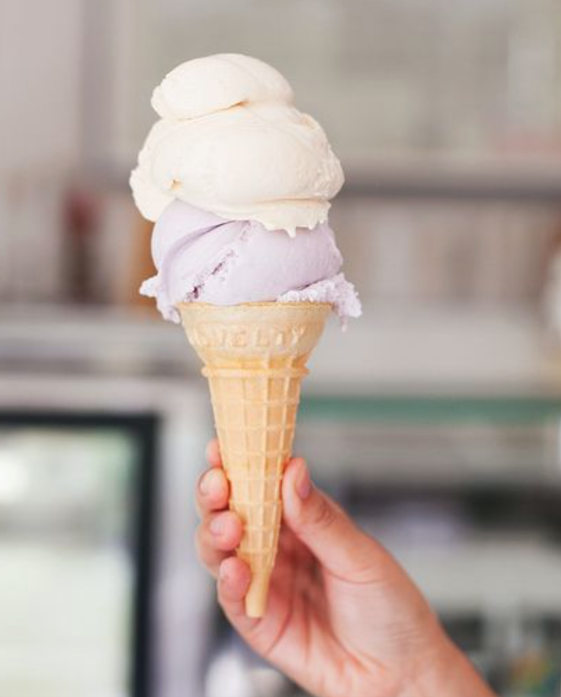 hellobettyuk's tweet photo. Alwwwaayyyys time for #icecream. http://t.co/p2TmS7FdXF