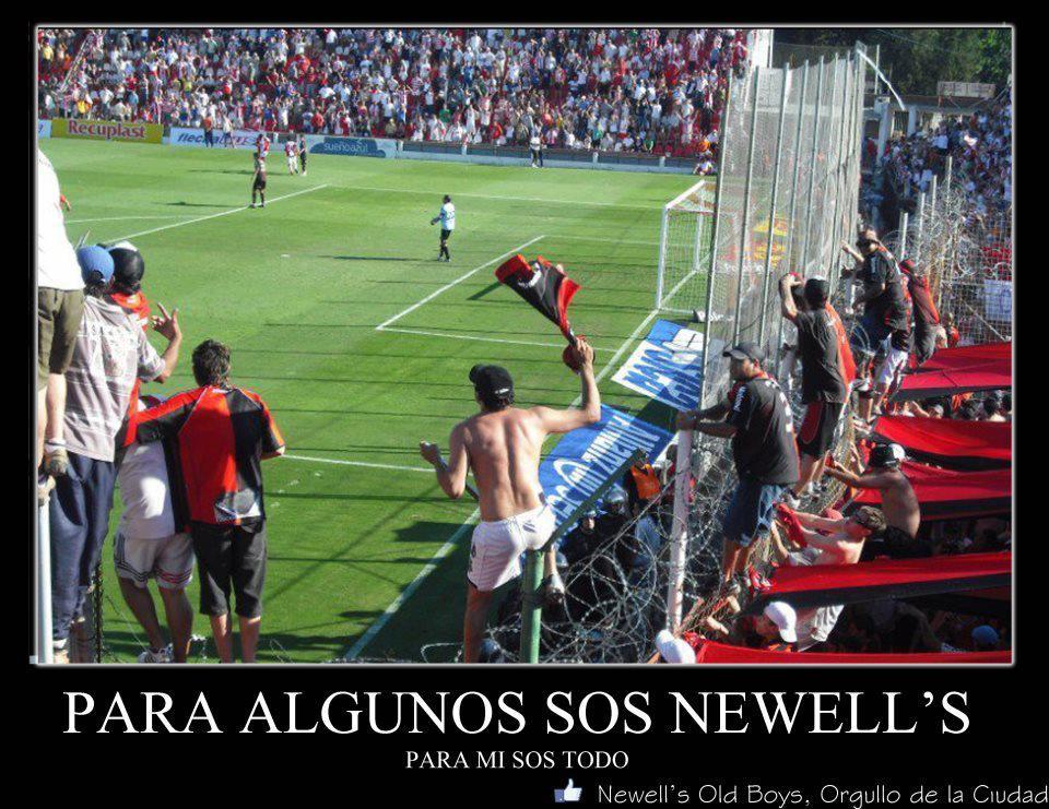 infoleprosa's tweet image. y no me importa si perdes o ganas. Nunca van a parar este amor.