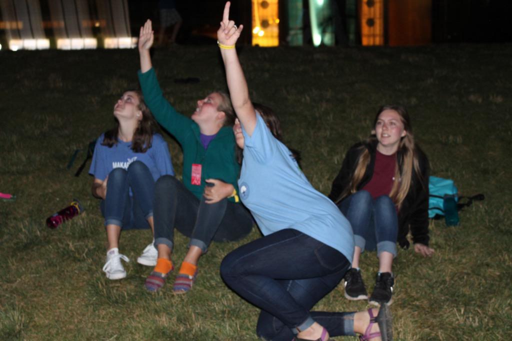 oe_costa's tweet photo. Sunburned, sleep deprived, and high on Jesus makes for some pretty insane sophomores. #SLGlo1 http://t.co/e6QG0KWXgj