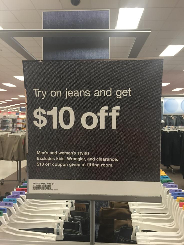 DaleyTarget's tweet photo. Who doesn't need a new pair of jeans?  Try on a pair and @Target will give you $10 off. #T1395 #10BucksOffJeans http://t.co/4m05eSb99H