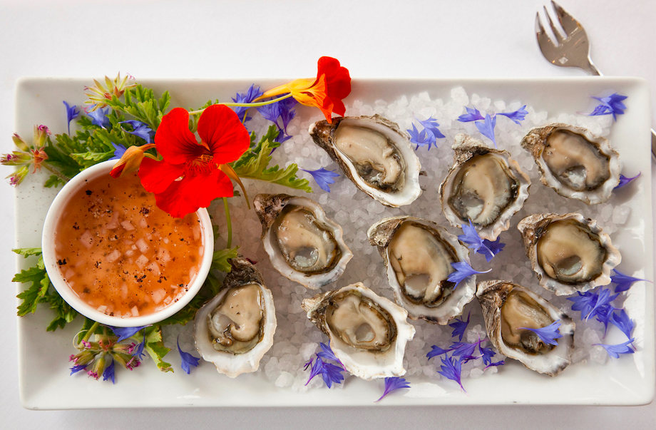 WineEnthusiast's tweet photo. #100BestRestos @CarterHouseInns' Restaurant 301 features garden-fresh dishes and 3,400 wines: http://t.co/U5WbZkDlmZ http://t.co/70GpzJHvnj