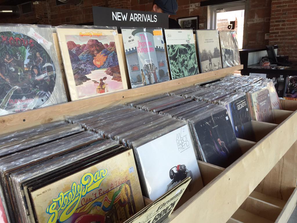 KCCrossroads's tweet photo. Great day to browse @JoseyRecords. @ZebedeesRPM also coming to the neighborhood soon! http://t.co/DcsUCfGQRu