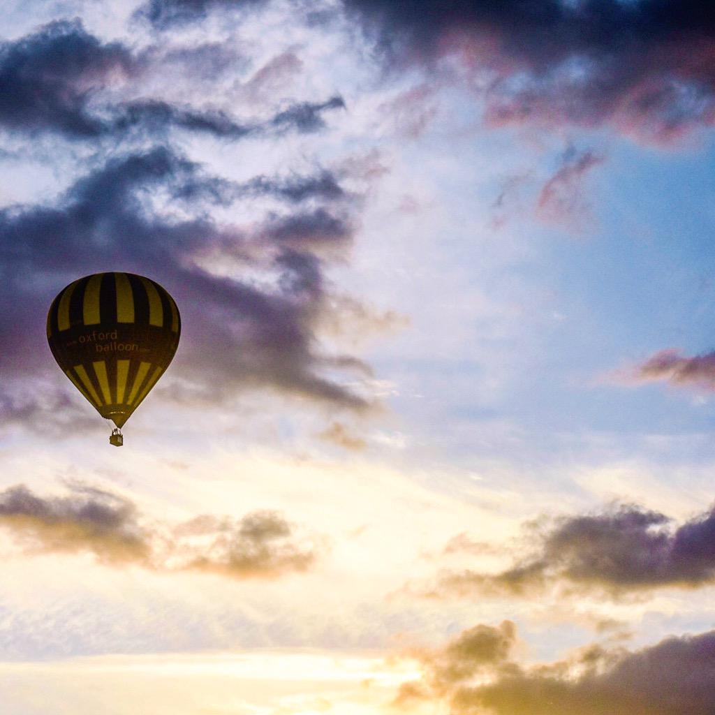 What a weekend. What a sunset. Thank you <a href="/SomersaultHQ/">Somersault Festival</a> &amp; <a href="/Nozstock/">Nozstock Festival</a>. 🇬🇧