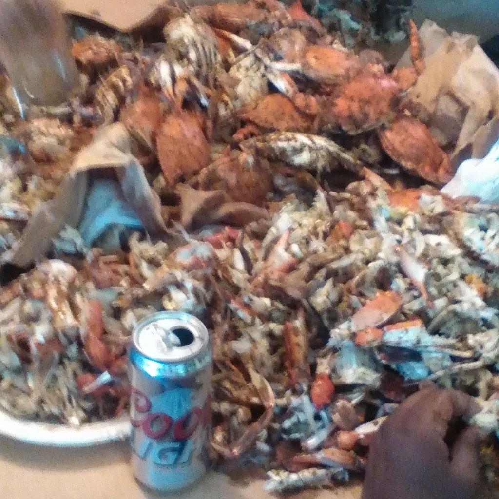 TalbertAlexis's tweet image. Our crab feast yesterday.. #Baltimore