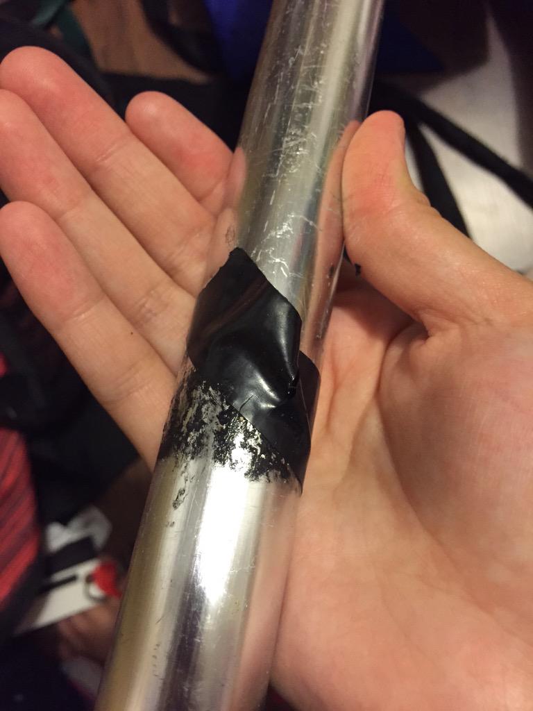 alondra14ruiz's tweet image. You know it&apos;s hot outside when ... 
#guardproblems 
My tape melted 🌚