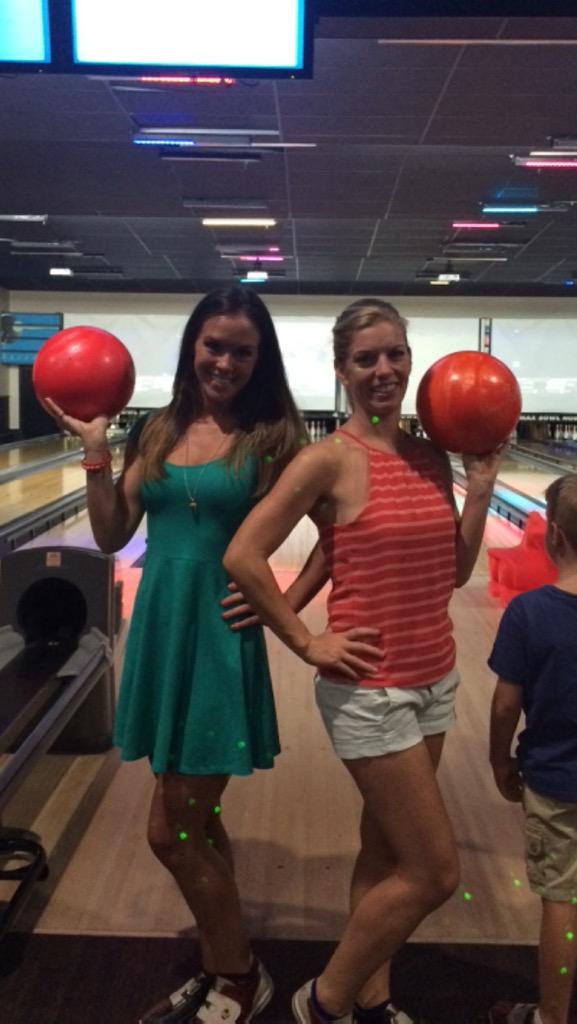 terilynn164's tweet photo. Bowling fun!! @lthompson58 🎳 #sisters http://t.co/wmgiJRYDJs
