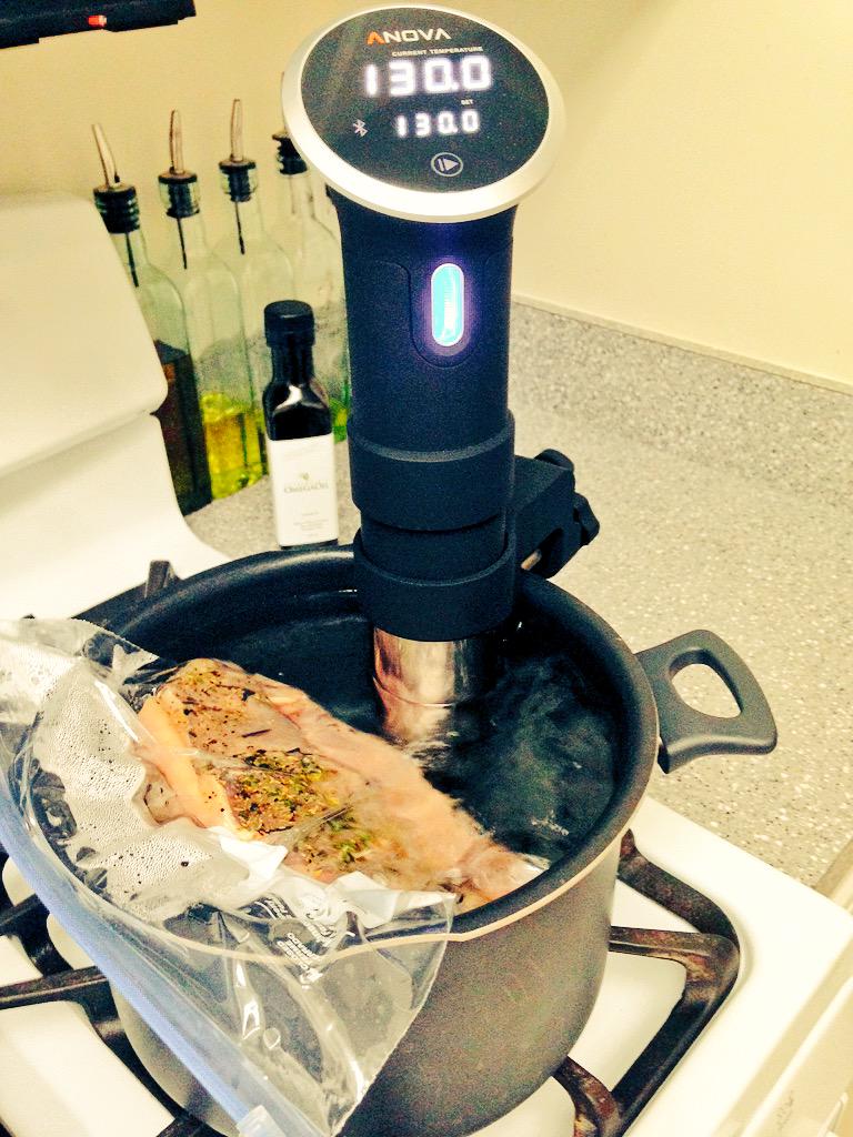 OmegaOilCo's tweet photo. Trying out our brand new @AnovaSousVide for tonight's #SundaySupper ! http://t.co/0Lgy5PLWUr