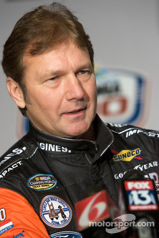 Today\s Happy Stock Car Facts Birthday: Rick Crawford 