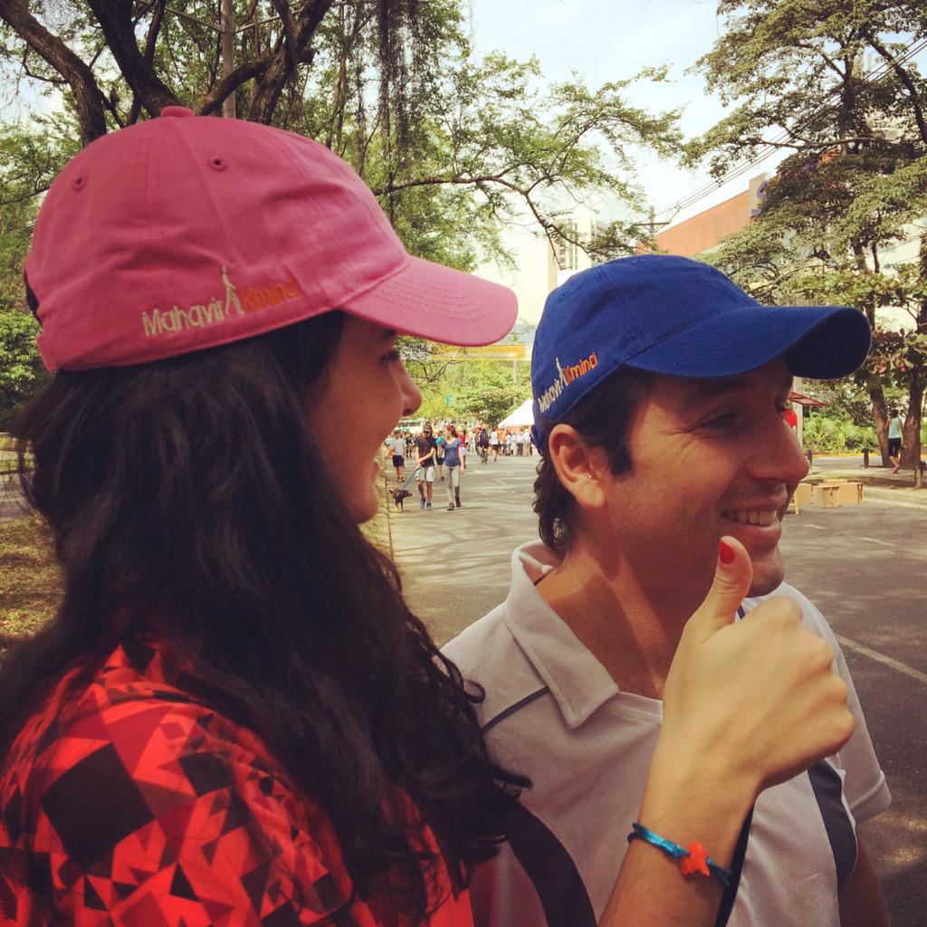 sari_medo's tweet image. Caminemos por #MahavirKmina.