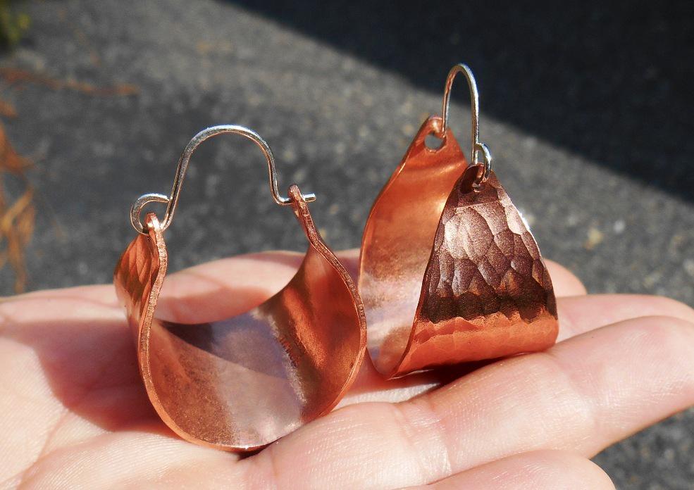 SnazzyTrinkets's tweet photo. Copper Hoop Earrings http://t.co/OvrqVaZ2DN  http://t.co/40XUlIaivb #Jewellery  #NEW #Boho