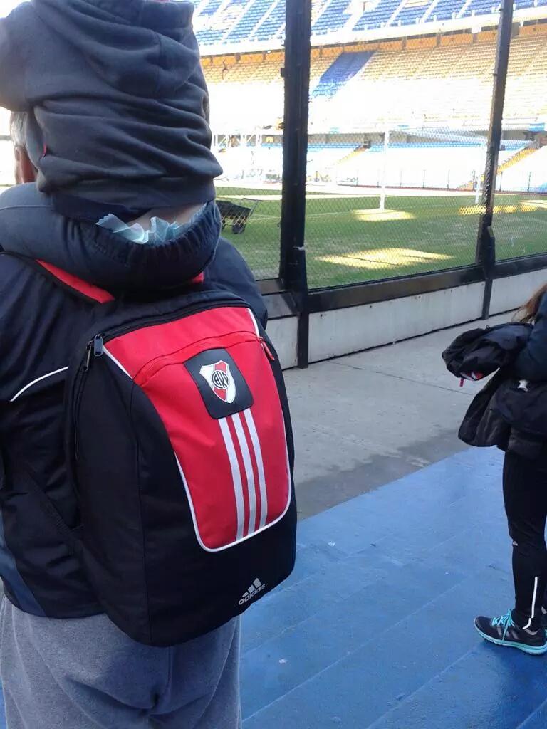 Cuando sos de River pero no aguantas las ganas de conocer la Bombonera