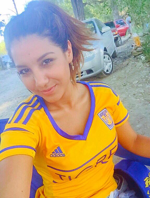 mimyregia's tweet photo. Aquí pasando el domingo familiar y soportando a #DonMimo q derrepente se volvió insoportable, #comentariosAntiTigre http://t.co/FsKf3PVSs2