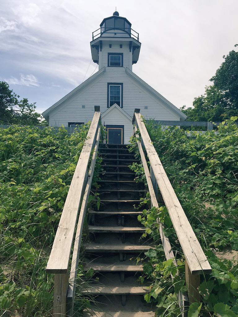 lndsymsn's tweet photo. #MissionPointLighthouse #OldMissionPeninsula http://t.co/LZ0zNoYiod