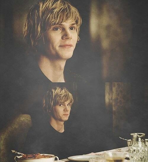 #SeBusca Stephen Mcclaterry. Pasado. Líder de los niños secuestrados por la Condesa.