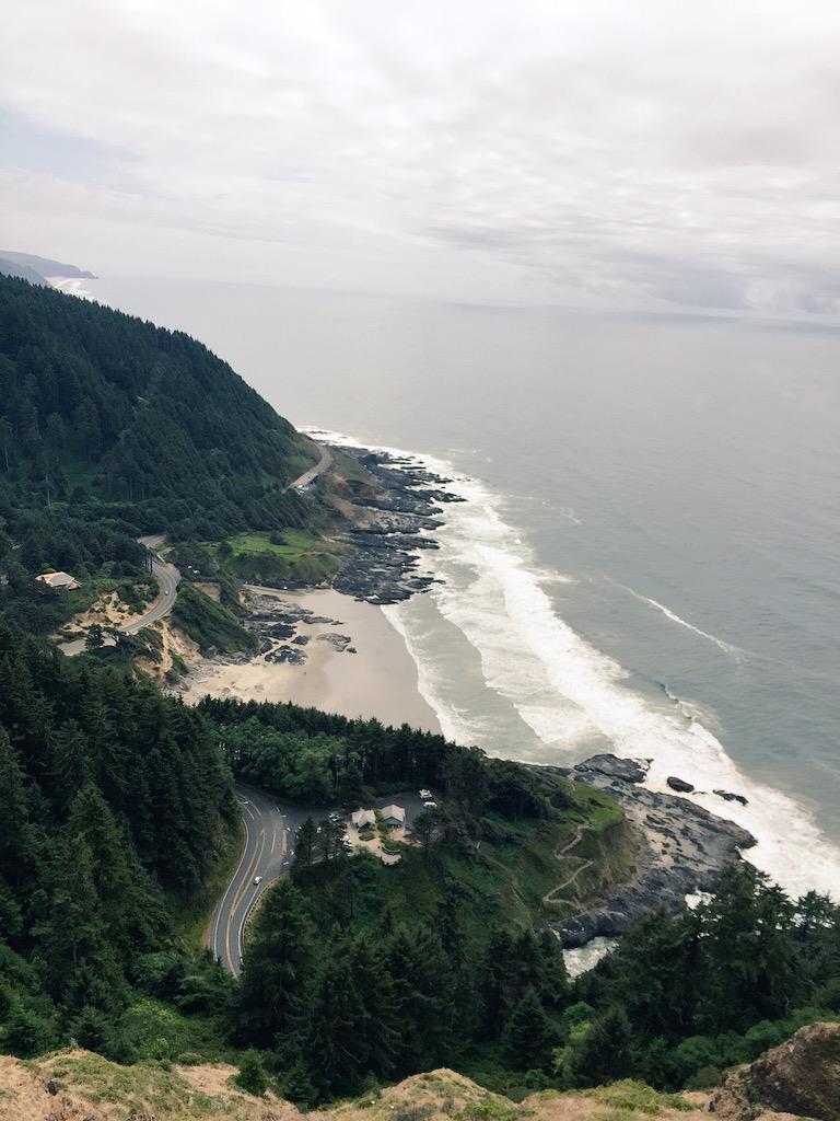 Another weekend, another chance to fall in love with this beautiful place. #traveloregon #oregoncoast #capeperpetua