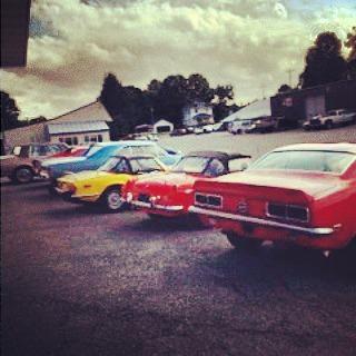 oldcar_photo's tweet photo. #chevy #chevrolet #camaro #camaross #oldcar #oldchevy #oldchevrolet #oldcamaro #classiccar #classicchevy #classicch… http://t.co/YNzg73TMdJ