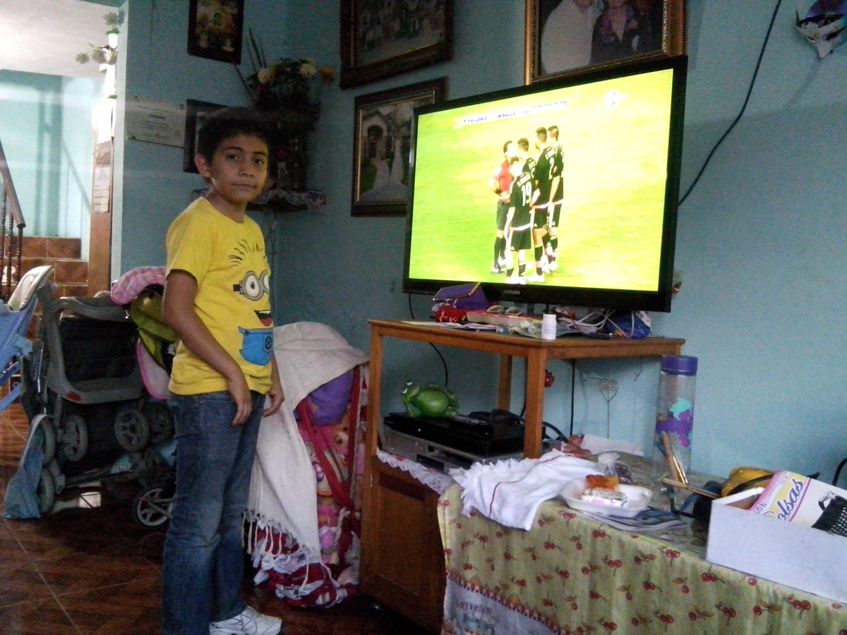rudo_juarez's tweet photo. #DeQueEstanHechos vamos mexico ,vamos muchachos... http://t.co/sxr7CbLgrb