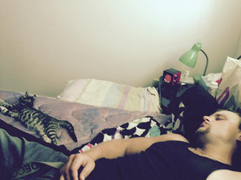 CambrianCarr's tweet photo. My two boys taking a nap together 💕love them xo http://t.co/rnxqs61D0G