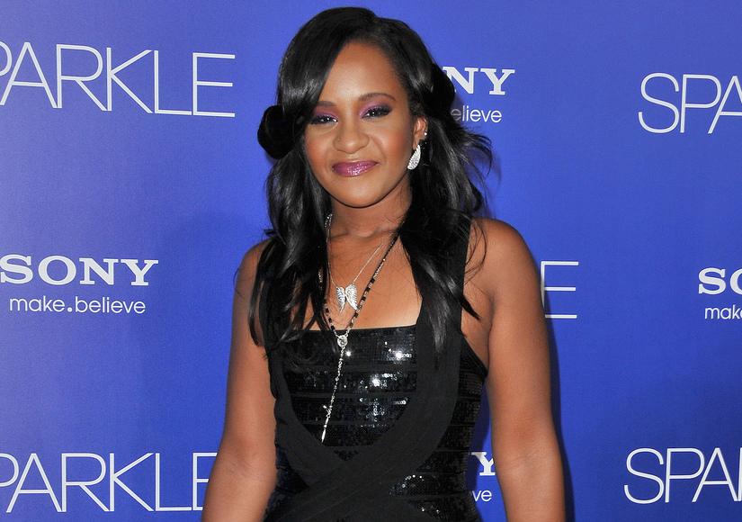 extratv's tweet photo. Whitney Houston &amp; Bobby Brown’s only child, Bobbi Kristina Brown, has died. #RIPBobbiKristina http://t.co/AxFwTUxWnM http://t.co/Y9HpWMWZjU