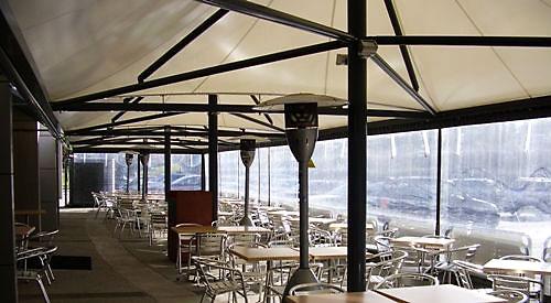 Shadeliving's tweet photo. Underneath our #europaumbrellas #shadestructure with clear #PVC drop down #blinds installed. http://t.co/3Dxono1TNn http://t.co/mPPJQY1W39