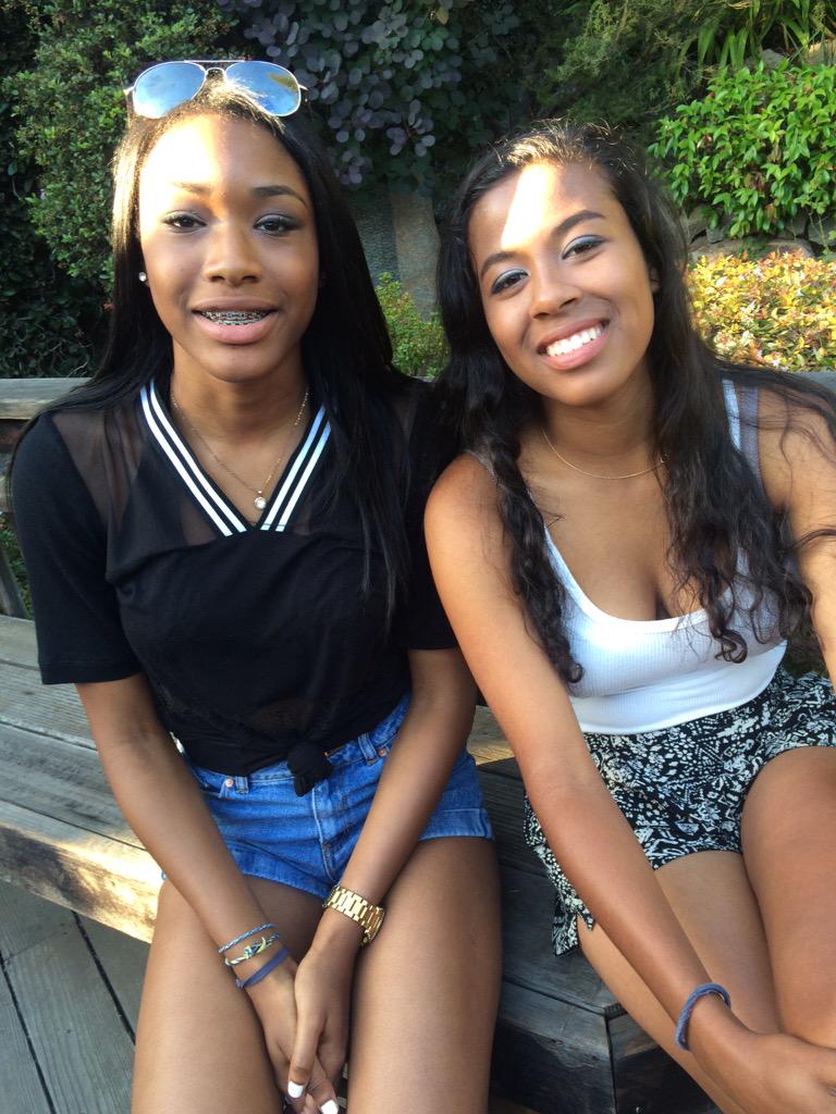 Smoothforce's tweet photo. Mahala's BFF's allowed her to practice doing their makeup #GreatJOB #AllCollegeBound #GoodGirlsRock #SmartGirlsRock http://t.co/cfAGPlqcgU