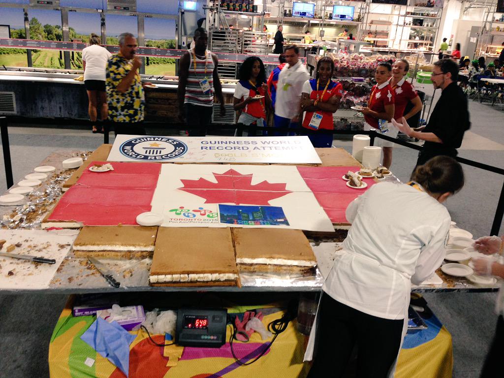 melissa_hp10's tweet photo. No better way to celebrate @TO2015 closing ceremony than w/ a Guinness world record attempt of a 748 pound S'more🍫😳 http://t.co/kt5b3LxZc2