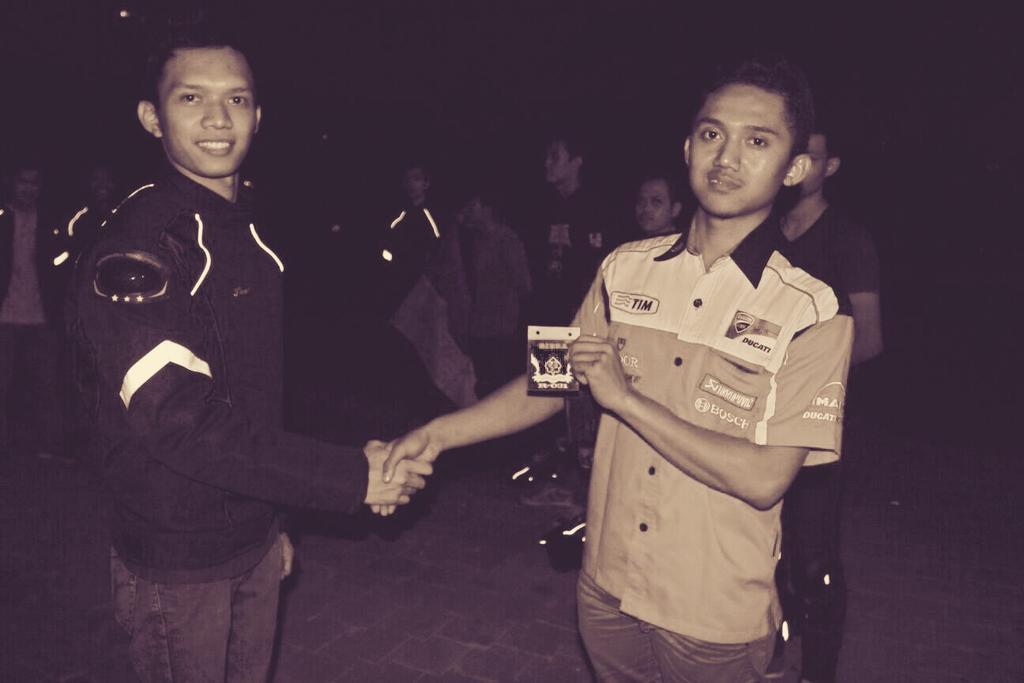 chepaden's tweet photo. Ternyata urang teh bodas jeung kasep http://t.co/Kdc8bzXDY4