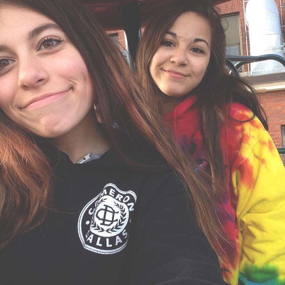 slaybyhay's tweet photo. I love your merch 💖💖💖 ft @LOWKEYRUSSETT ! @camerondallas #camsmerch http://t.co/zE5BzBCn2k